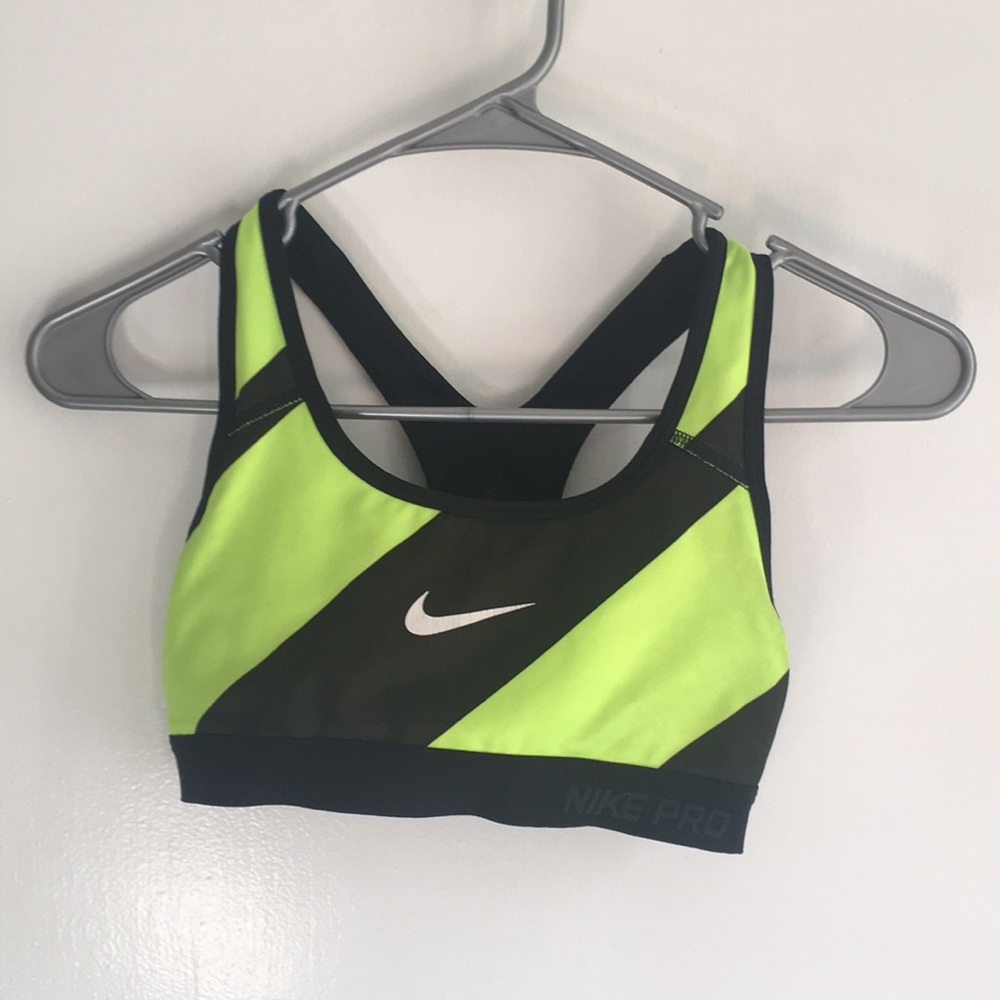 Nike Pro Dri-Fit Sports Bra